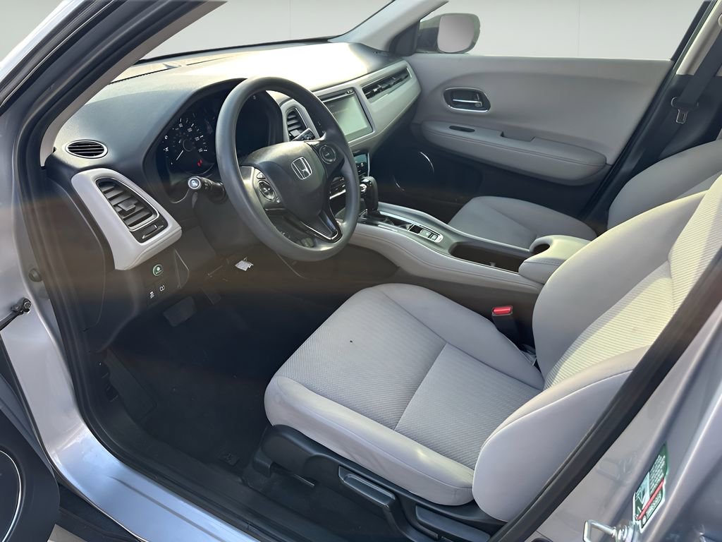 Used 2018 Honda HR-V EX image 10