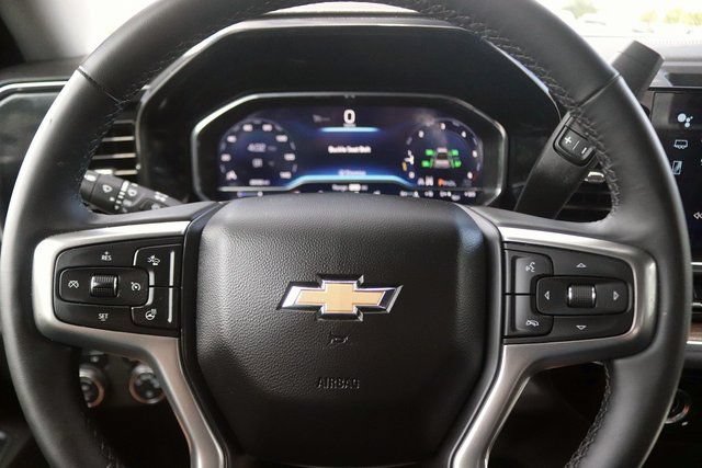Used 2024 Chevrolet Silverado 1500 LT AWD/4WD image 17