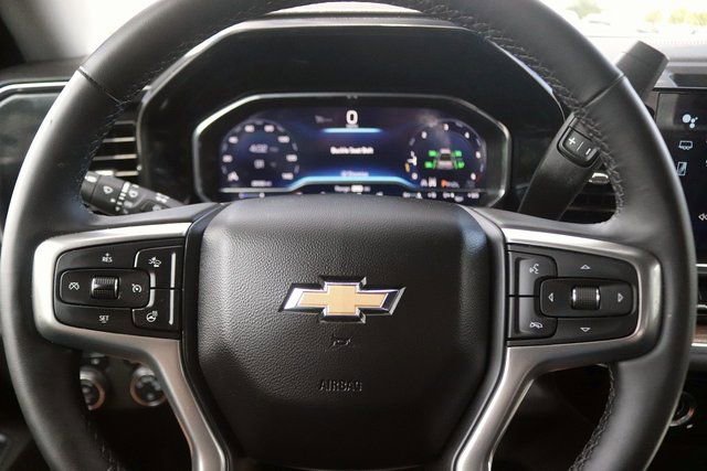 Used 2024 Chevrolet Silverado 1500 LT AWD/4WD image 17
