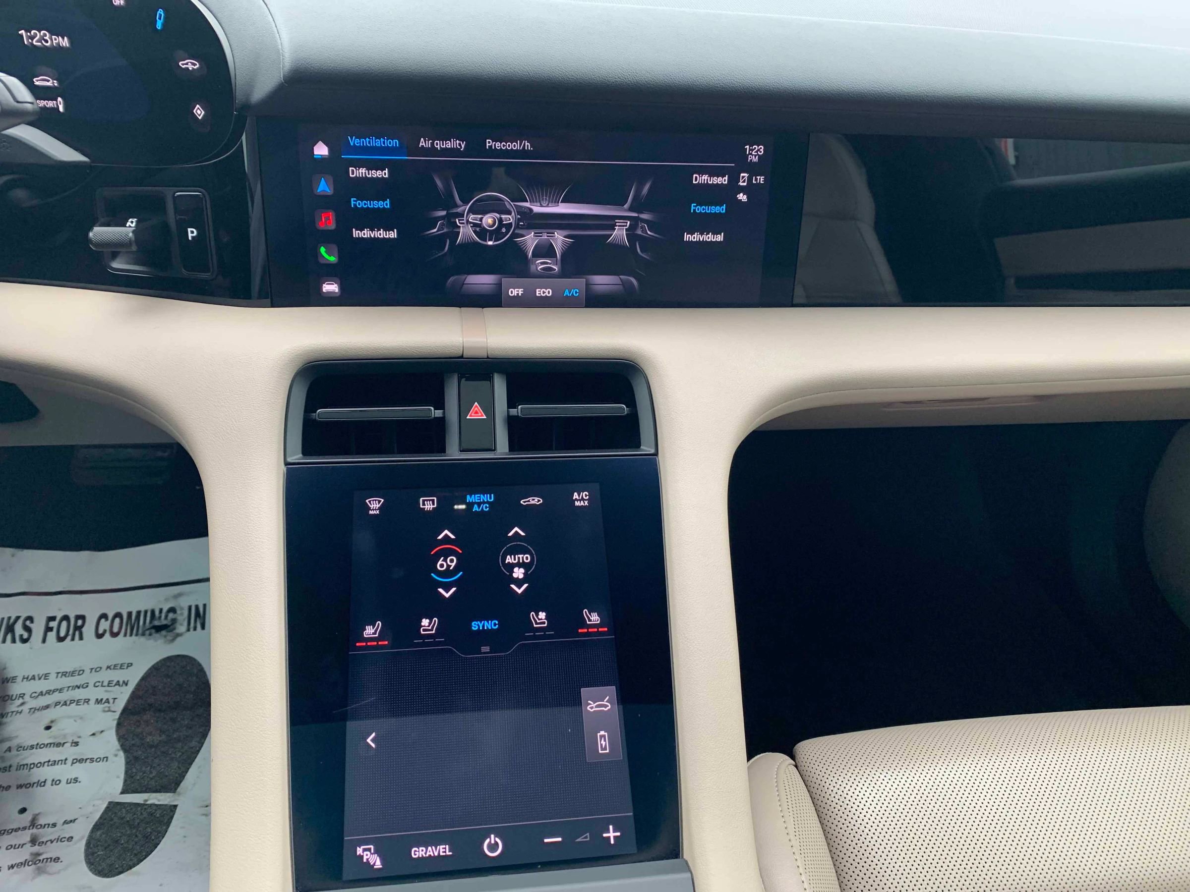 Used 2022 Porsche Taycan 4 Cross Turismo image 26