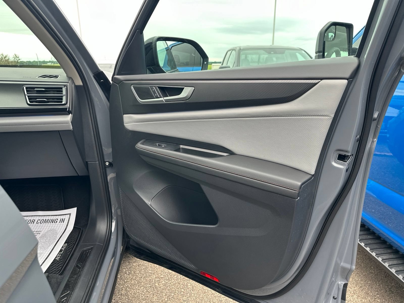 Certified 2026 Volkswagen Atlas Peak Edition AWD/4WD image 49