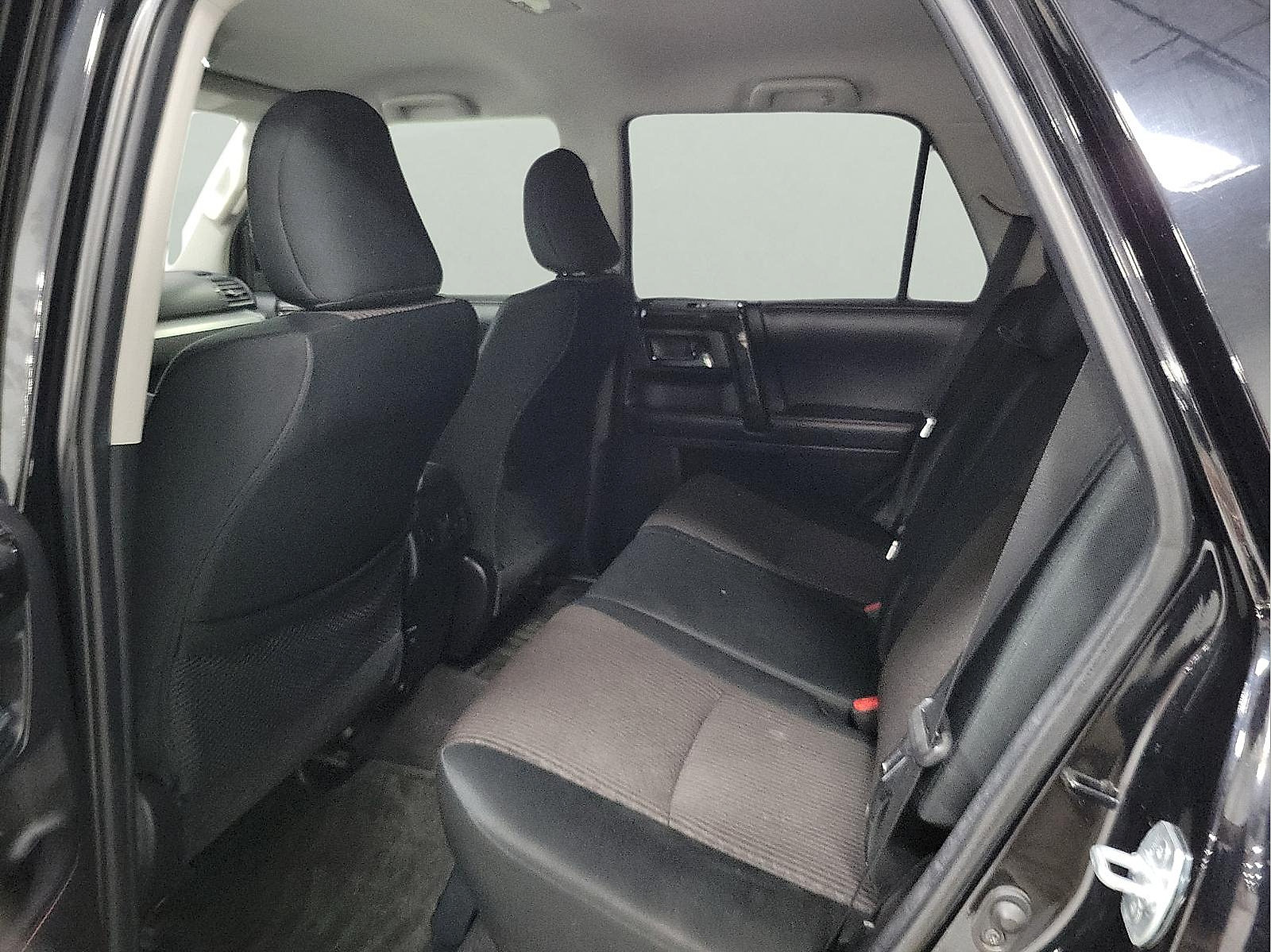 Used 2017 Toyota 4Runner TRD Off-Road AWD/4WD image 8
