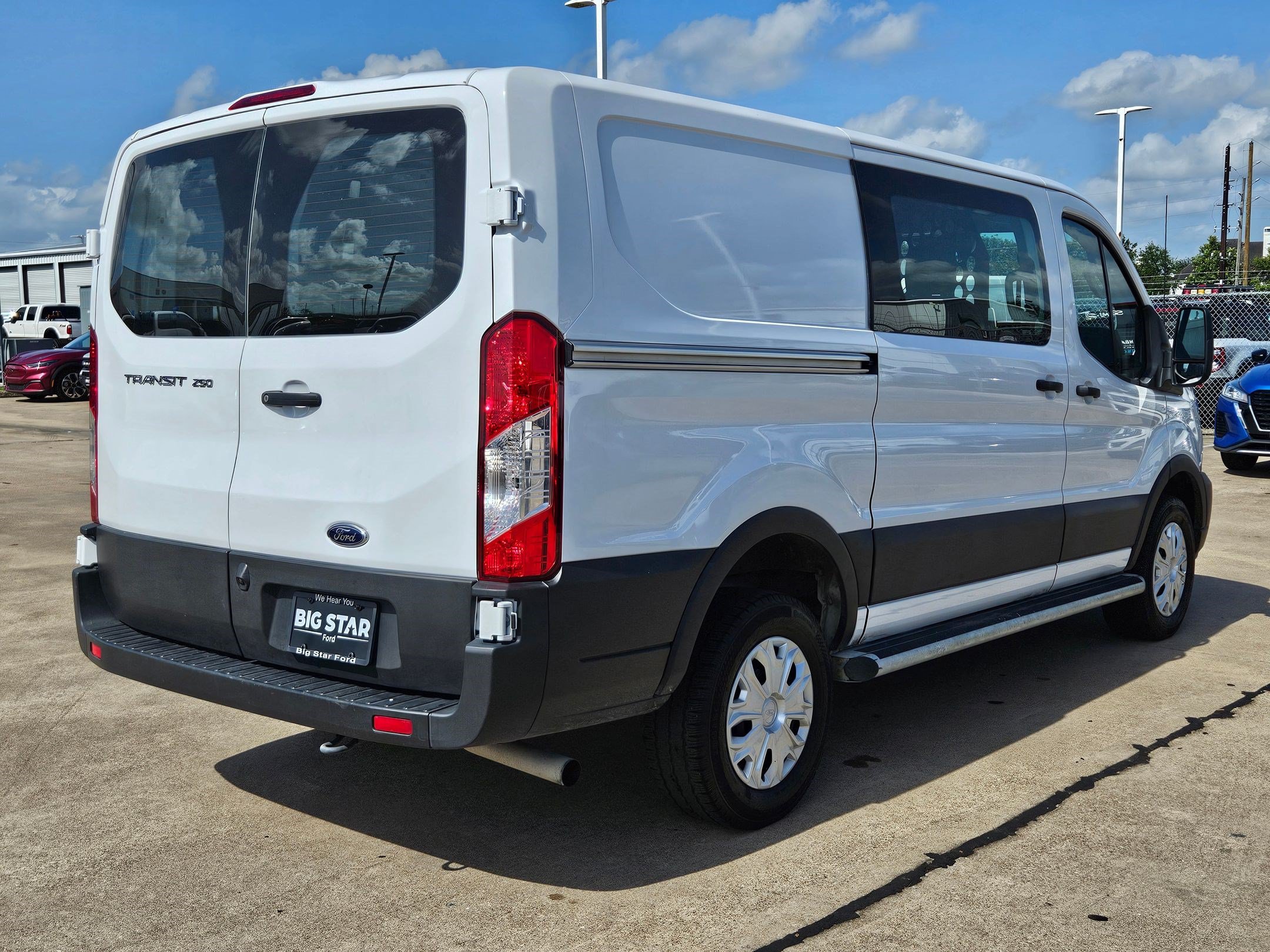 Used 2025 Ford Transit 250 Low Roof w/ Exterior Upgrade Package RWD image 3