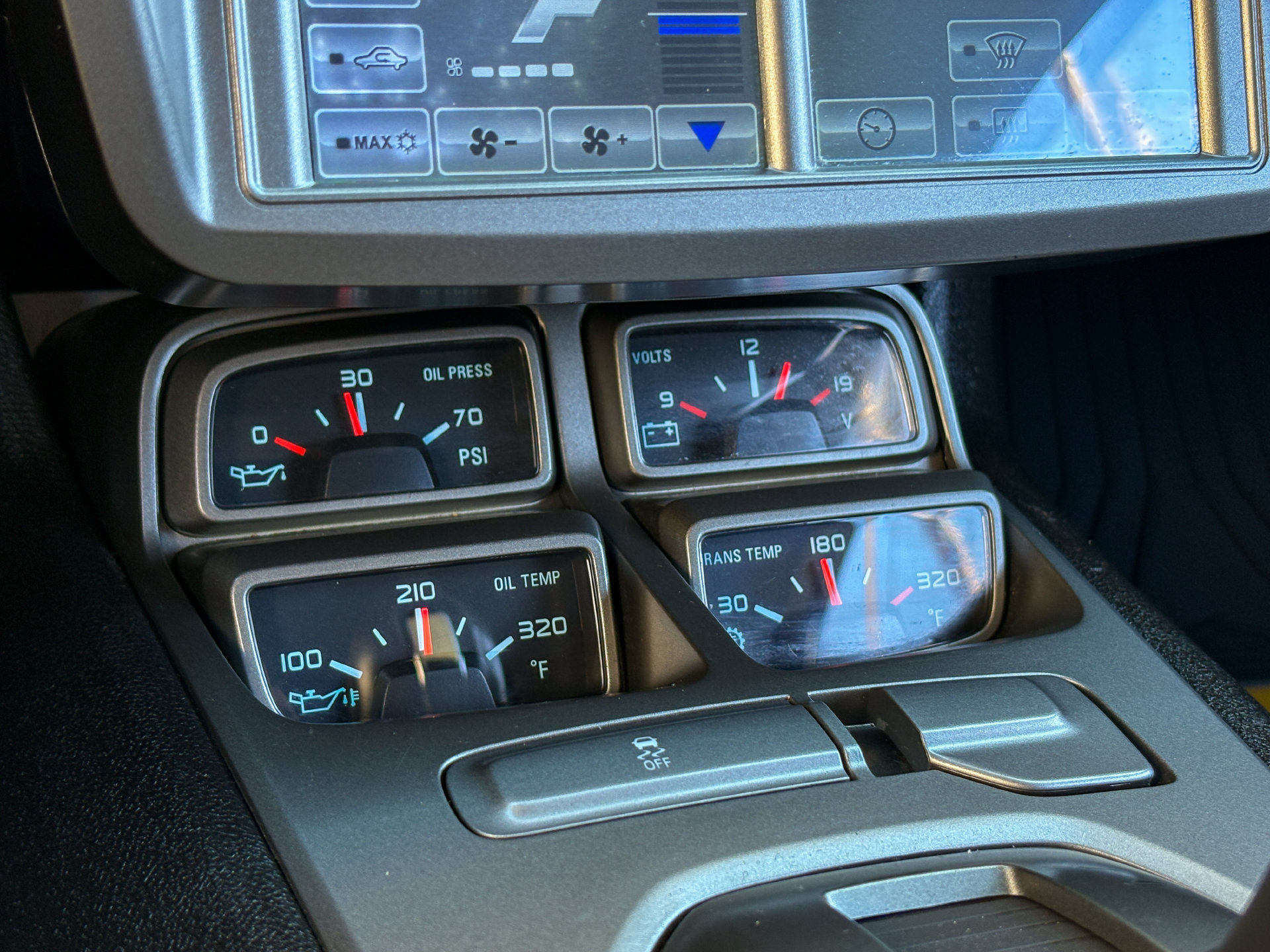 Used 2013 Chevrolet Camaro SS RWD image 25
