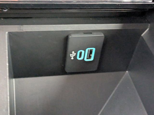 Used 2024 Ford F250 Lariat w/ Lariat Ultimate Package AWD/4WD image 25