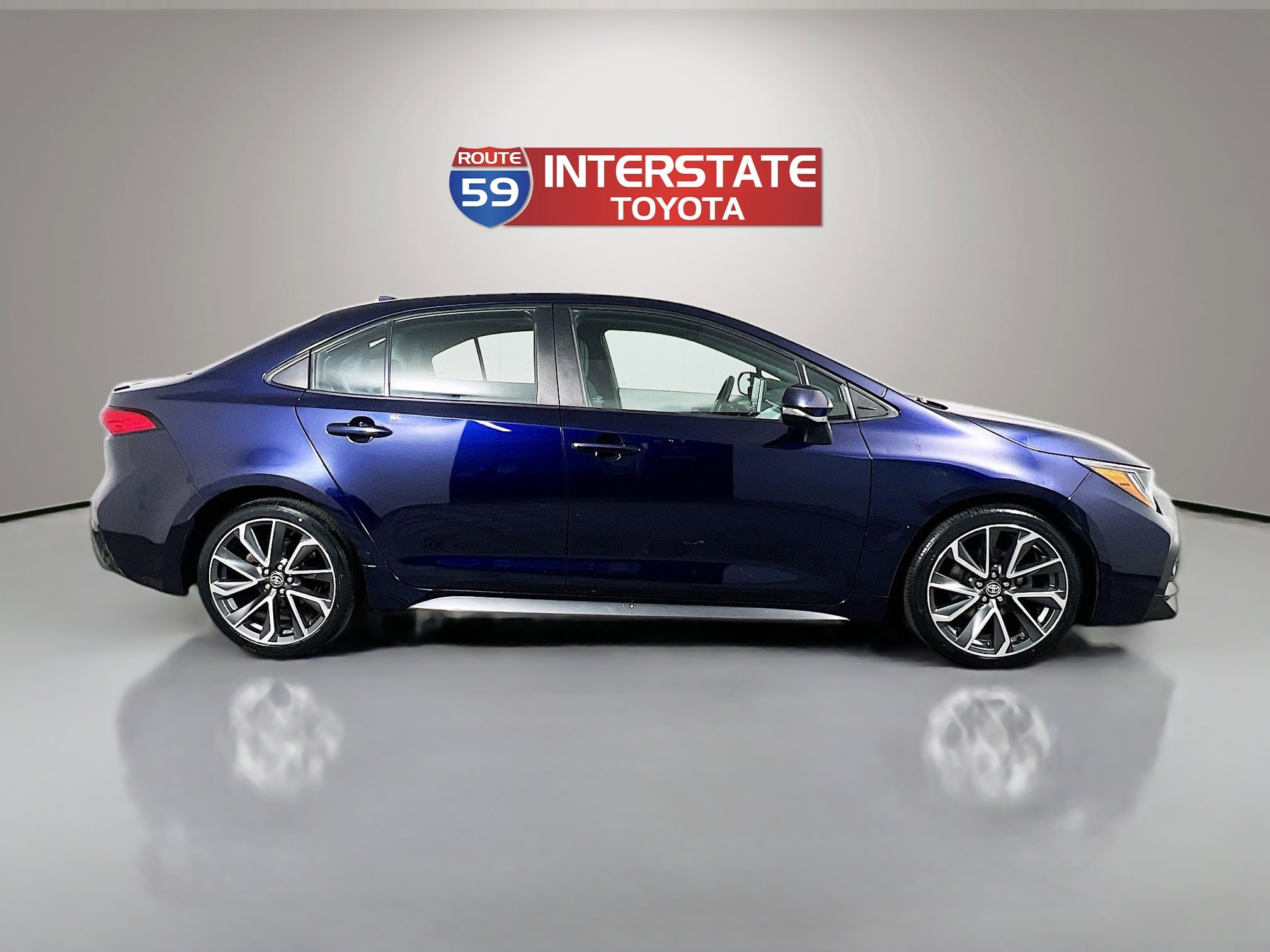 Certified 2021 Toyota Corolla SE w/ SE Premium Package FWD image 8