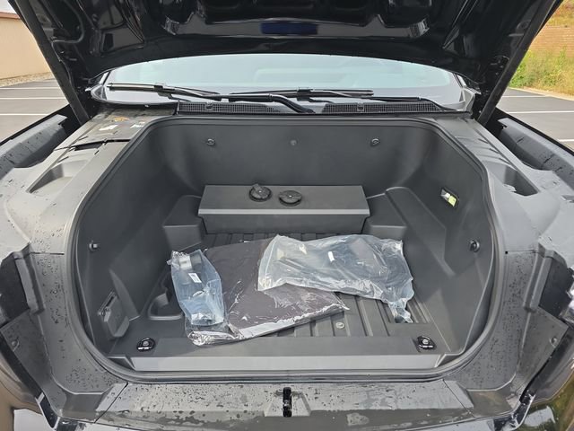 New 2025 Chevrolet Silverado EV LT image 30