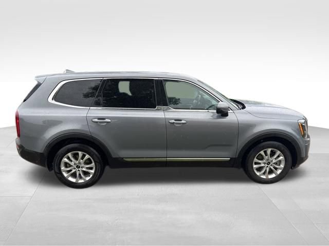 Used 2022 Kia Telluride LX FWD image 2
