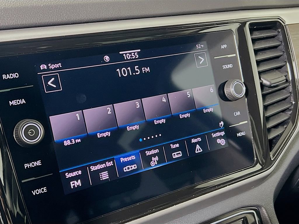 Used 2023 Volkswagen Atlas SE w/ Panoramic Sunroof Package image 13