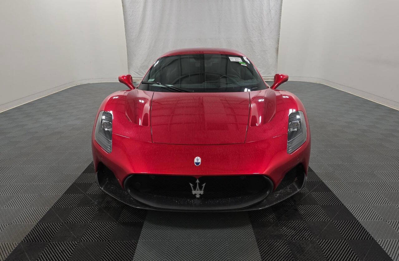 Used 2022 Maserati MC20 Coupe image 41