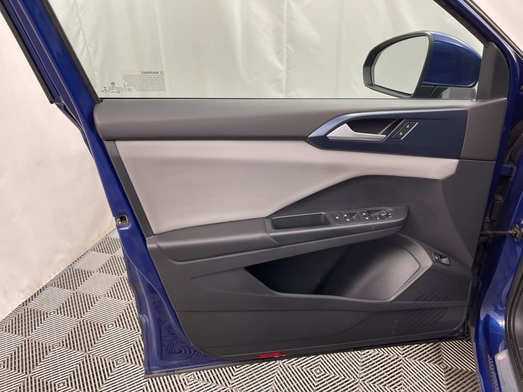 Used 2022 Volkswagen Taos SE image 22