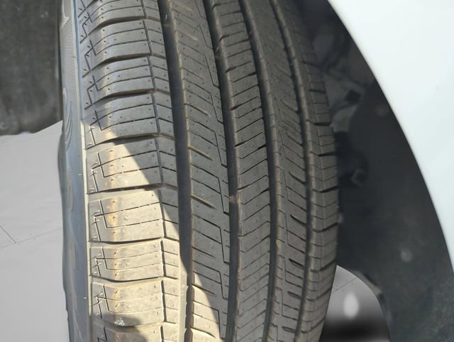 Used 2023 Chrysler Voyager LX FWD image 47