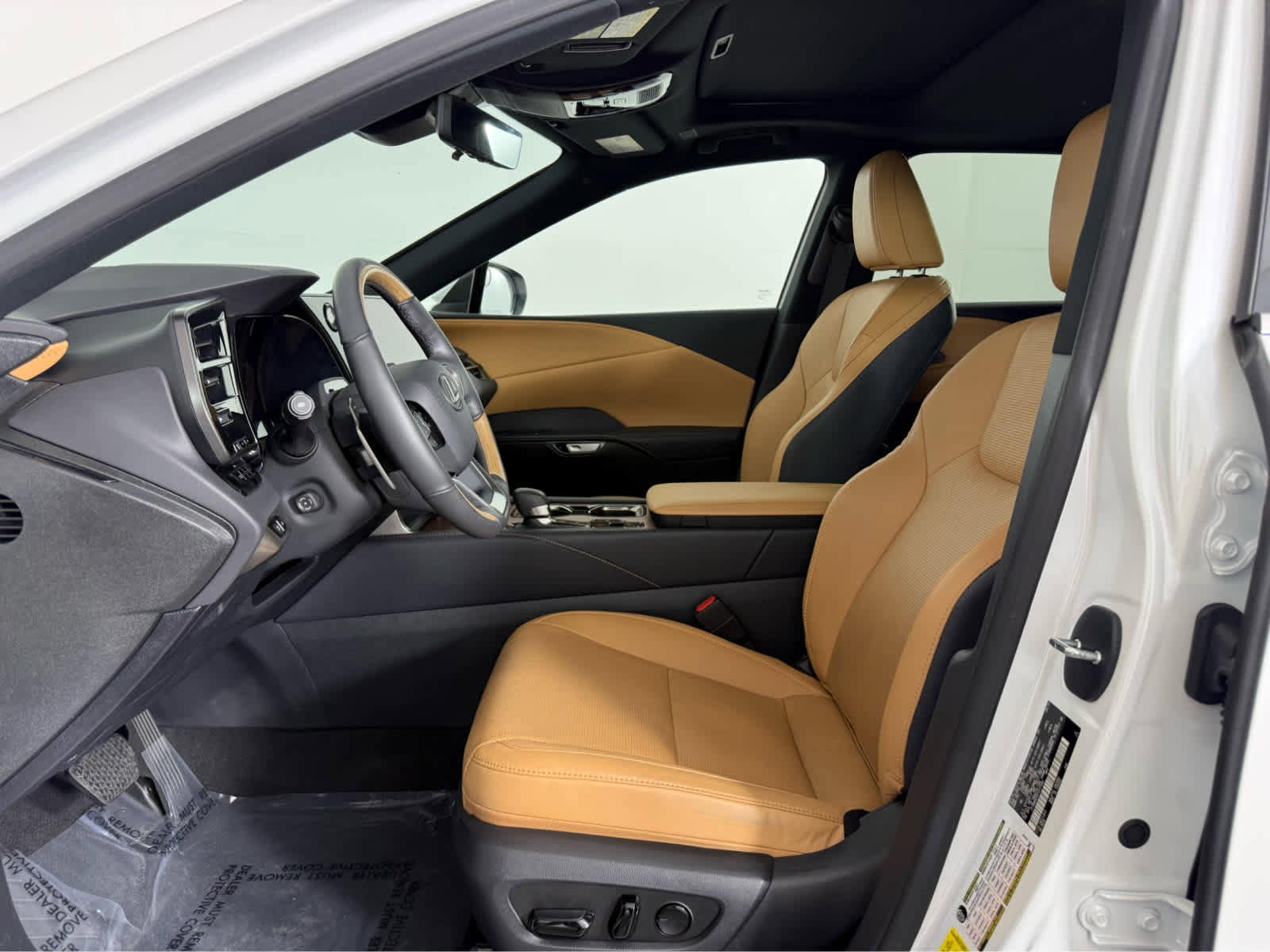 Used 2023 Lexus RX 350 w/ Cold Area Package AWD/4WD image 9