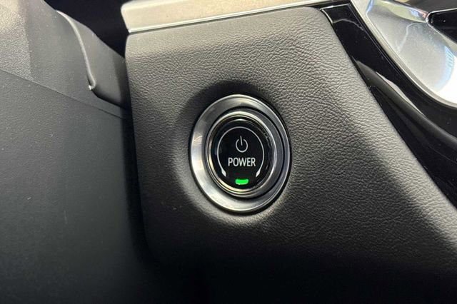 Certified 2024 Cadillac Lyriq Luxury image 22