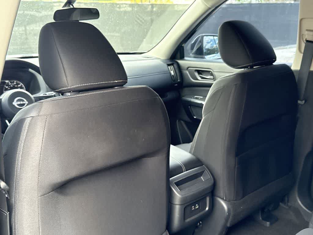 Used 2024 Nissan Pathfinder S AWD/4WD image 23