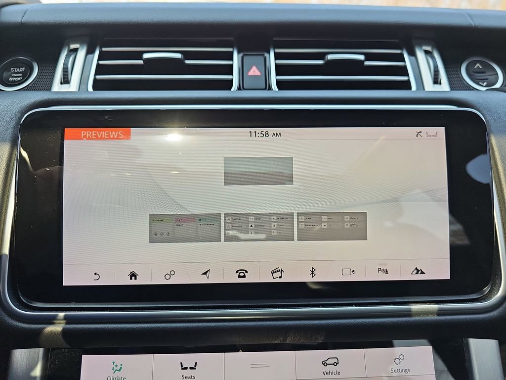 Used 2018 Land Rover Range Rover HSE image 28