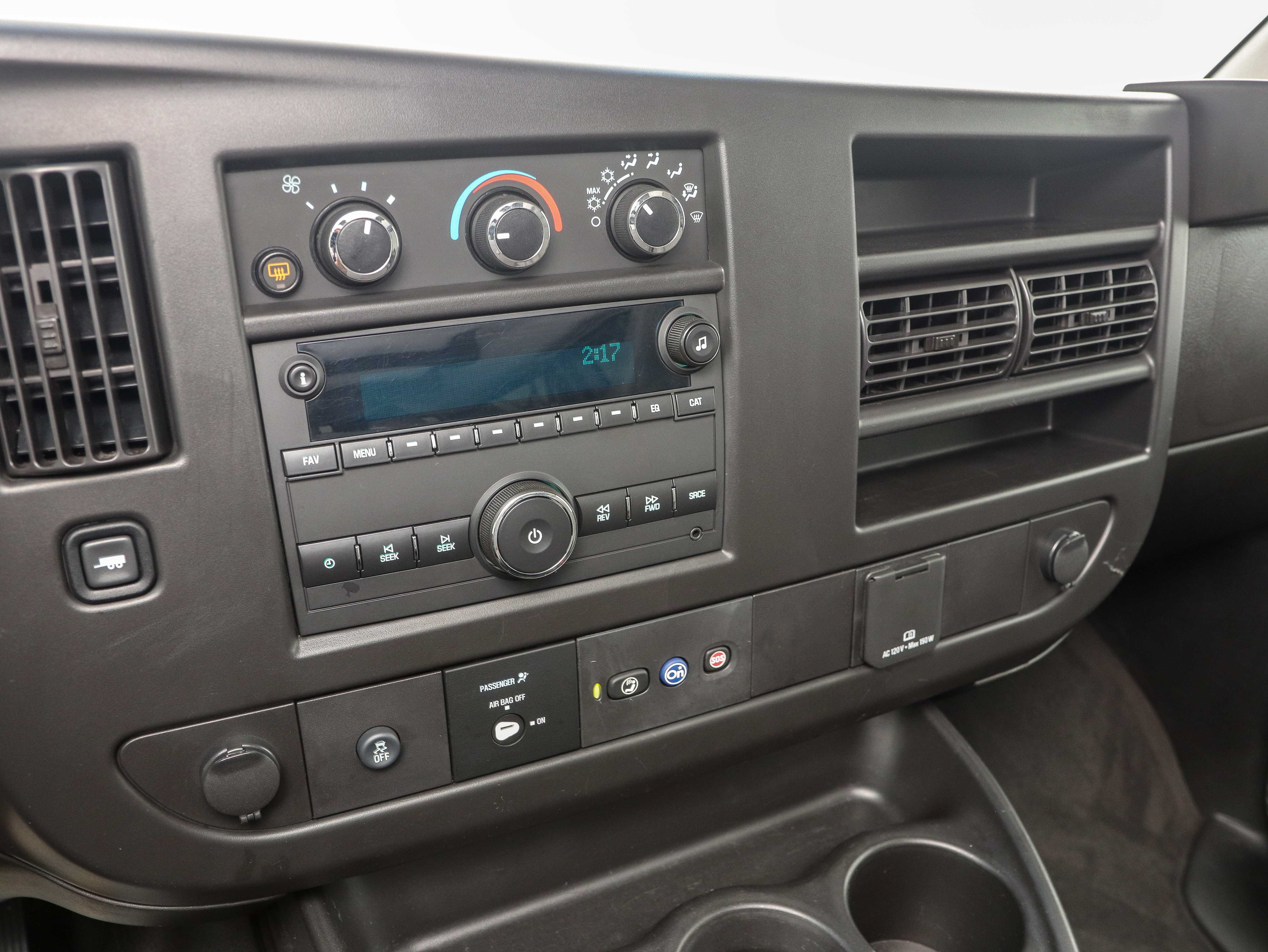 Used 2023 Chevrolet Express 3500 LS RWD image 18