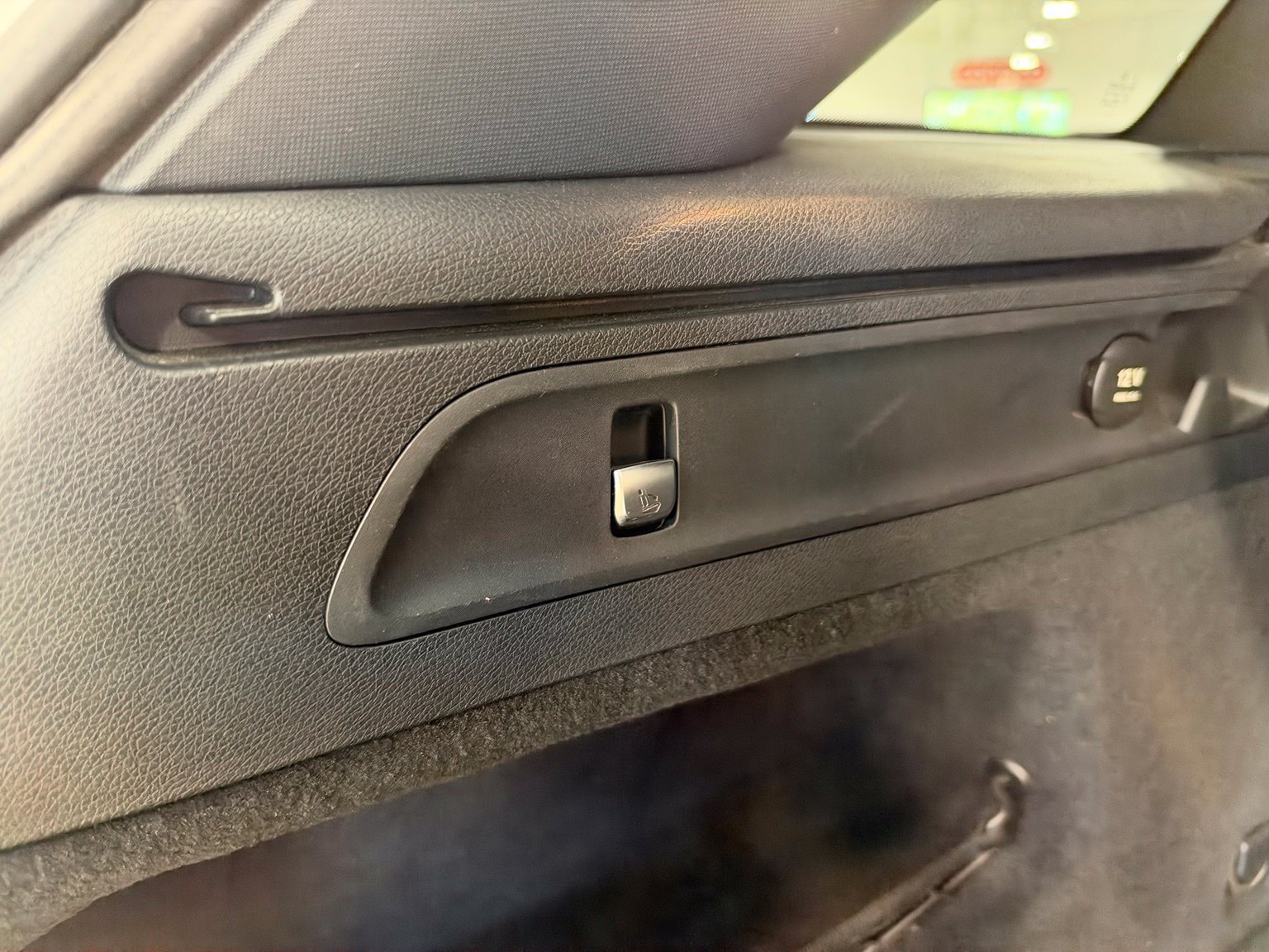 Used 2019 Mercedes-Benz GLC 300 image 41