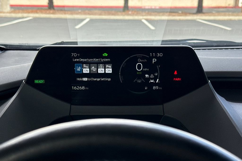 Used 2025 Toyota Prius XLE FWD image 36