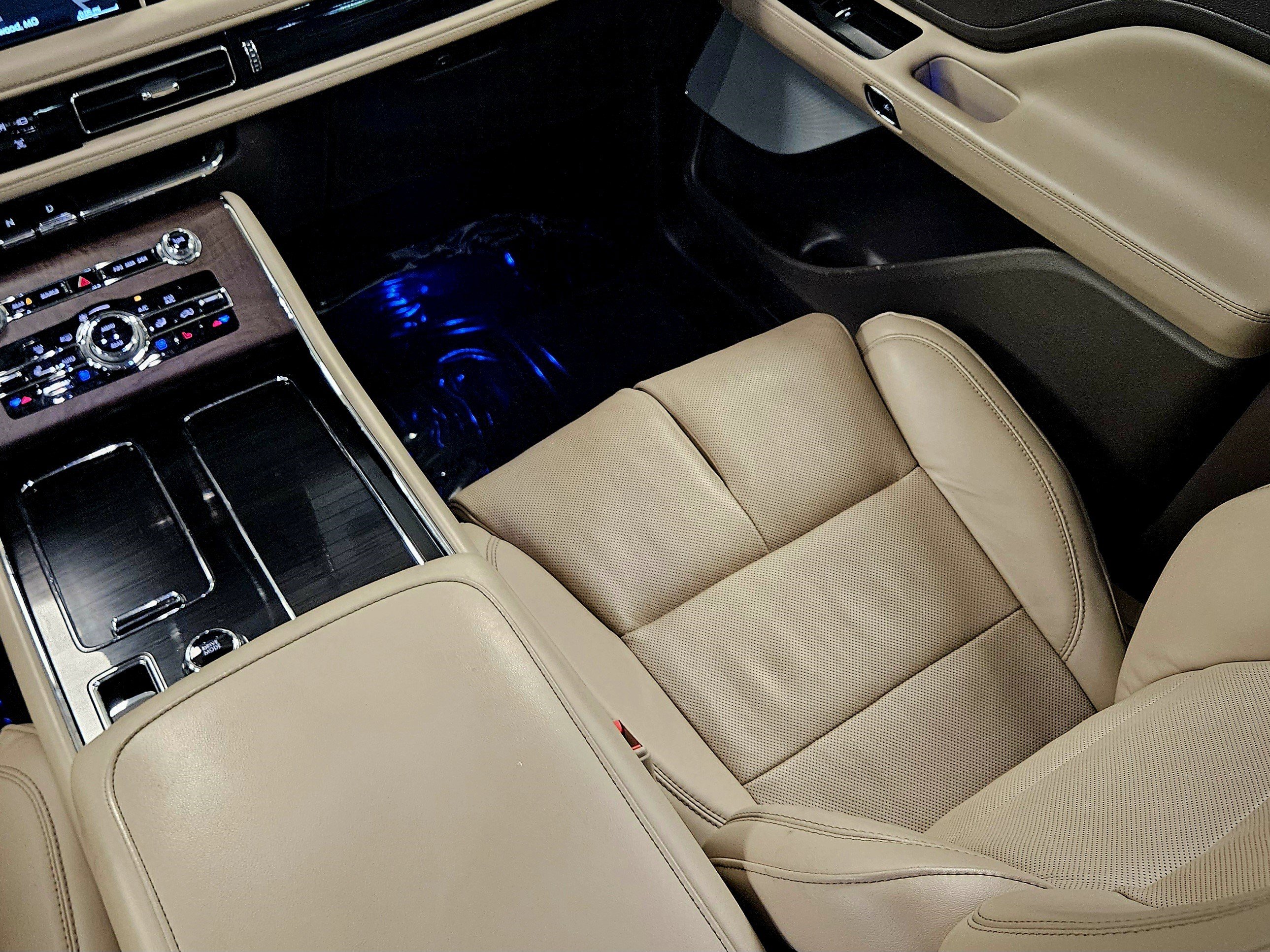 Used 2022 Lincoln Aviator Grand Touring w/ Equipment Group 301A image 16