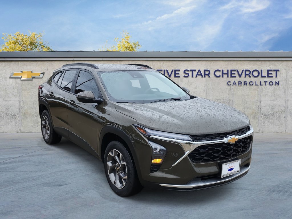 Used 2024 Chevrolet Trax LT FWD image 1
