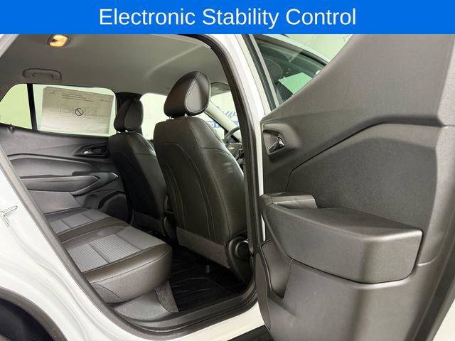 New 2026 Chevrolet Trax LT w/ LPO, Blackout Package image 17