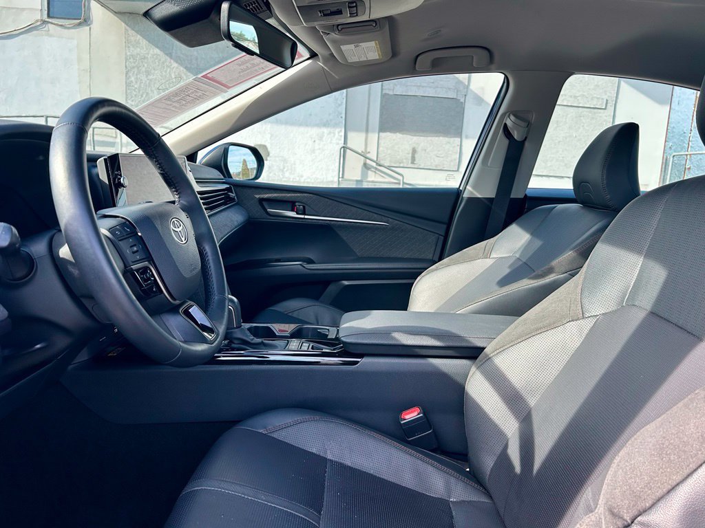 Certified 2025 Toyota Camry XLE FWD image 10