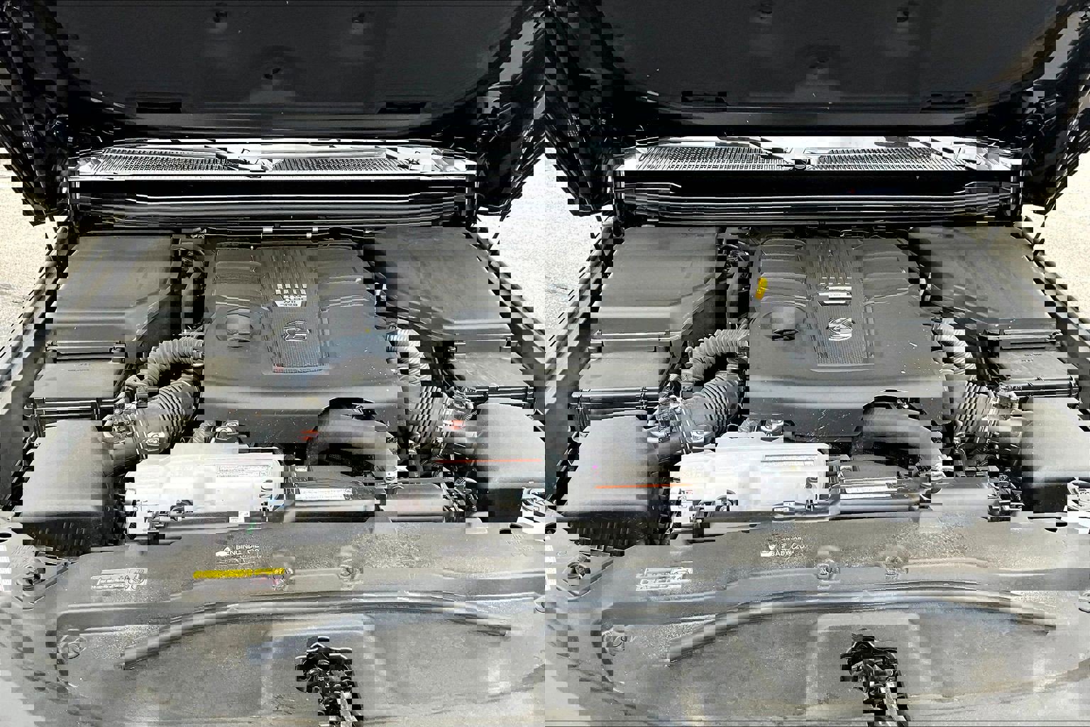 Used 2025 Lexus GX 550 w/ Accessory Package (2T) image 31