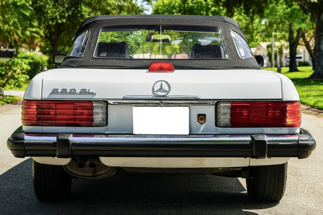 Used 1987 Mercedes-Benz 560 SL image 17