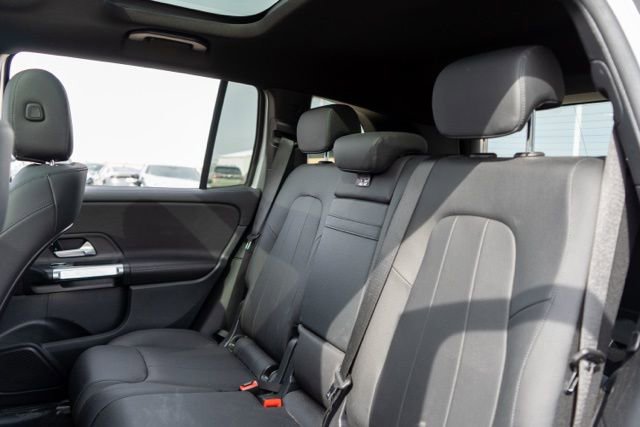 Used 2023 Mercedes-Benz GLB 250 4MATIC image 15