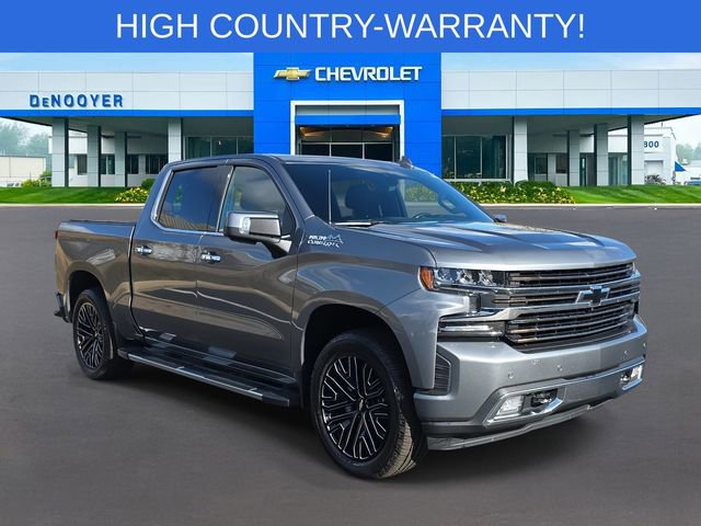 Used 2020 Chevrolet Silverado 1500 High Country w/ Technology Package image 3