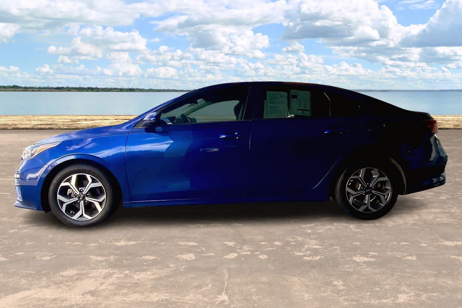 Used 2020 Kia Forte LXS FWD image 3