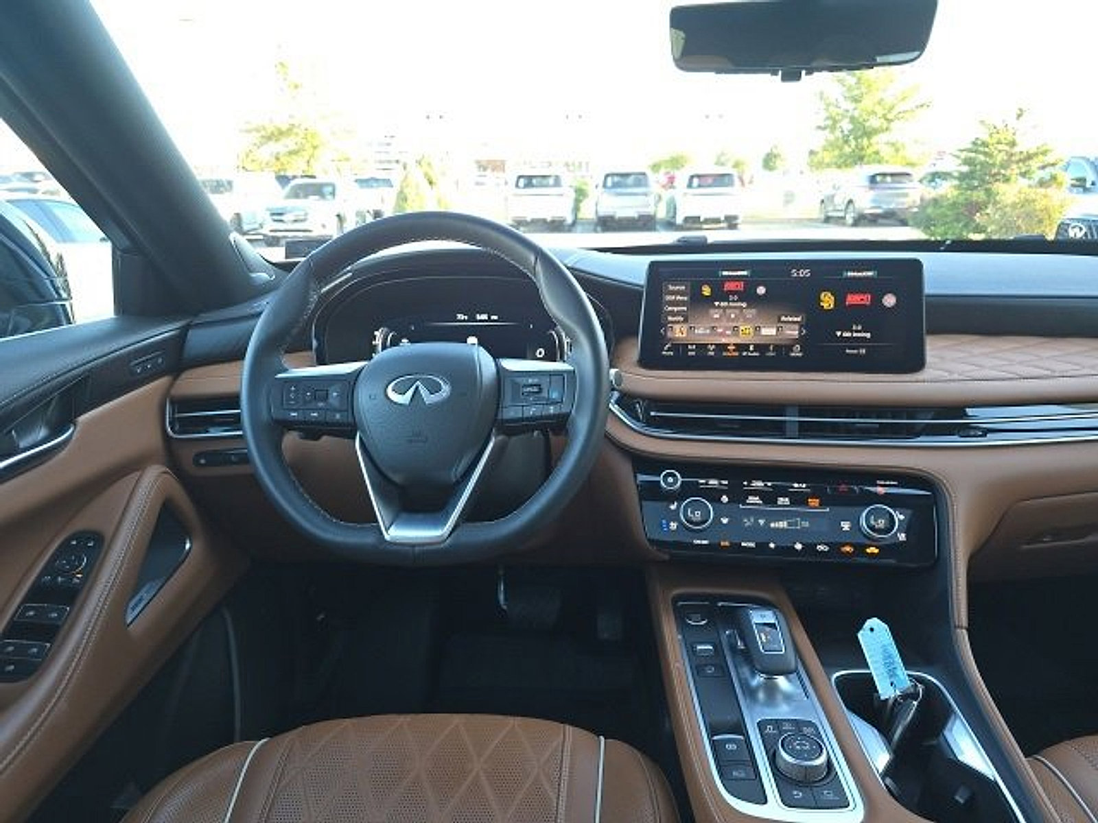 Certified 2025 INFINITI QX60 Autograph w/ Cargo Package image 9