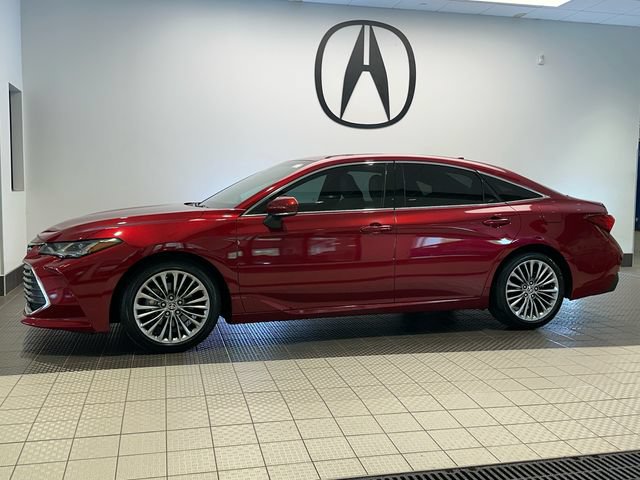 Used 2022 Toyota Avalon Limited w/ Advanced Safety Package FWD image 2