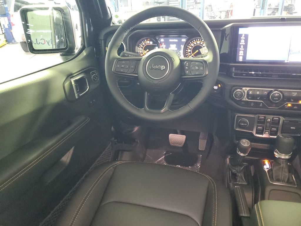 New 2026 Jeep Gladiator Sport AWD/4WD image 18