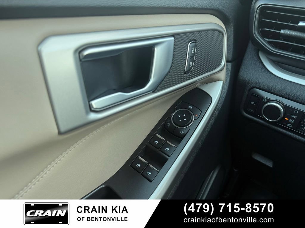 Used 2023 Ford Explorer XLT RWD image 10