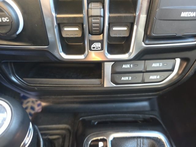 Used 2022 Jeep Wrangler Unlimited Sahara image 23