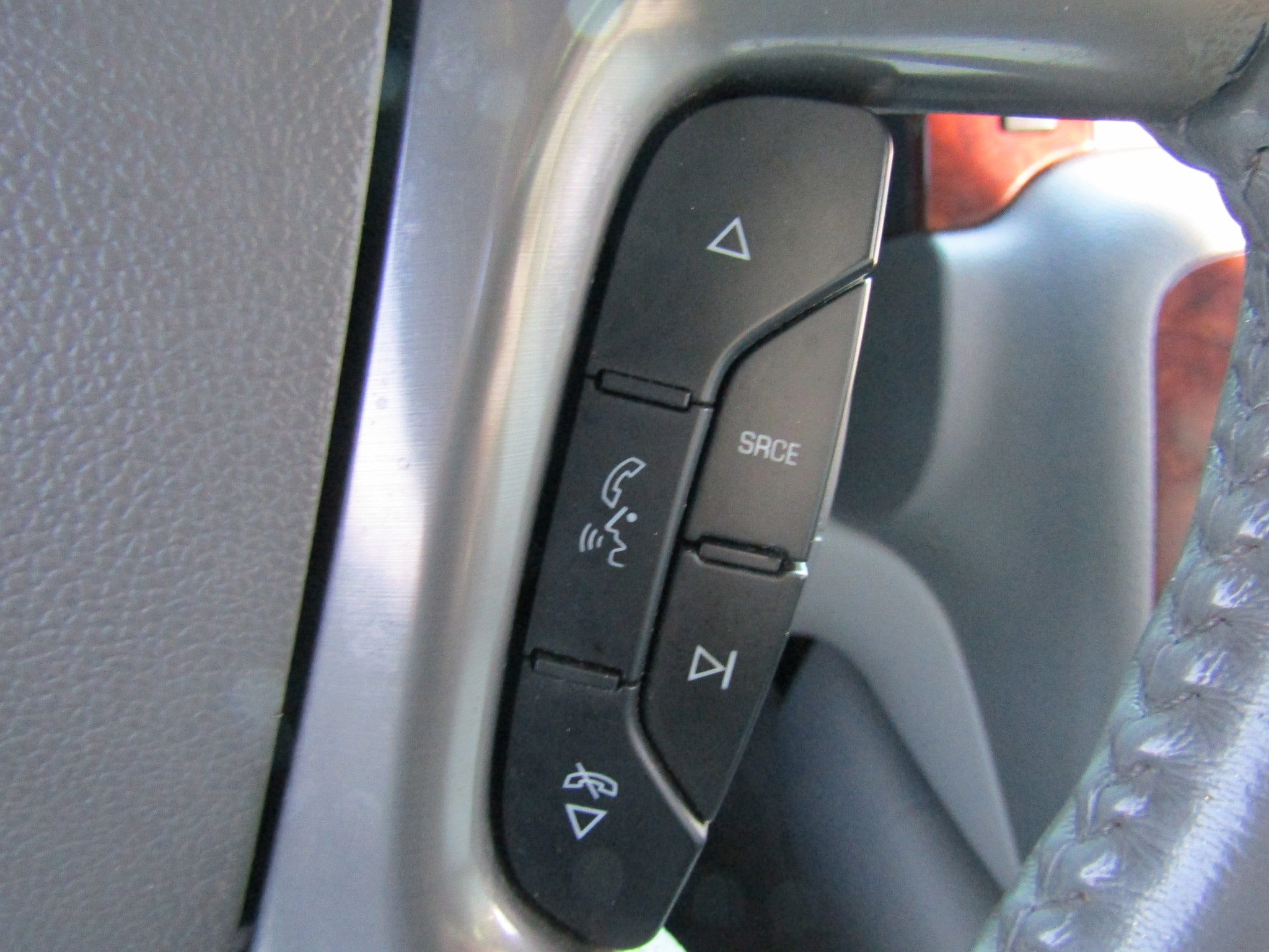 Used 2009 Chevrolet Tahoe LTZ AWD/4WD image 25
