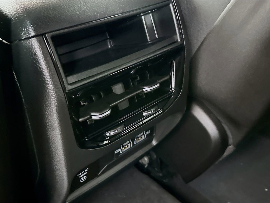 Certified 2024 Jeep Grand Cherokee Laredo w/ Luxury Tech Group I image 36