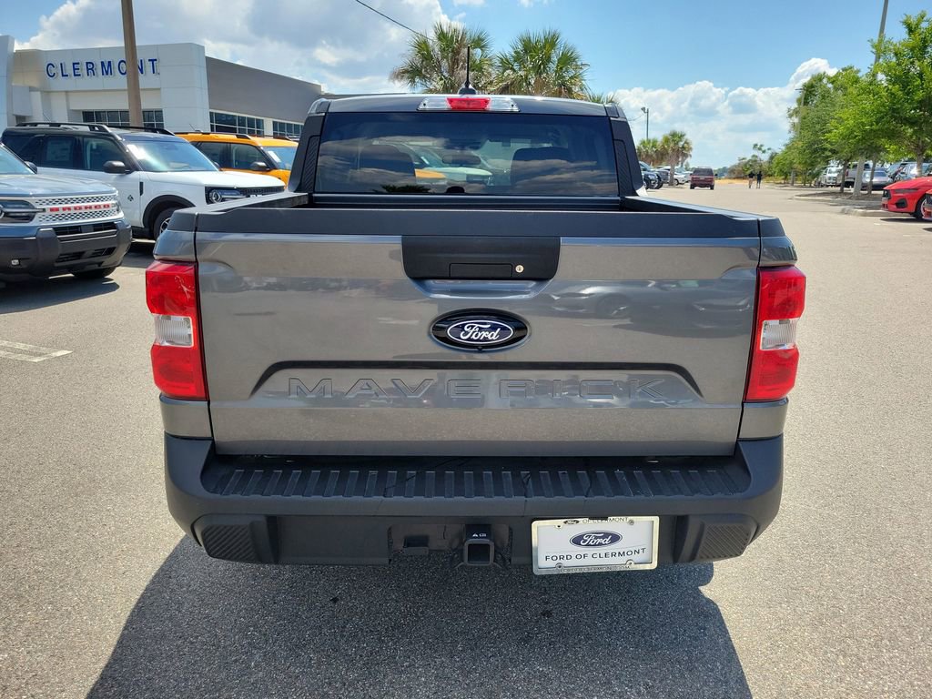 Used 2025 Ford Maverick XL image 4