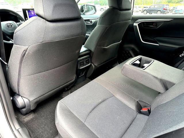 Used 2024 Toyota RAV4 LE AWD/4WD image 17