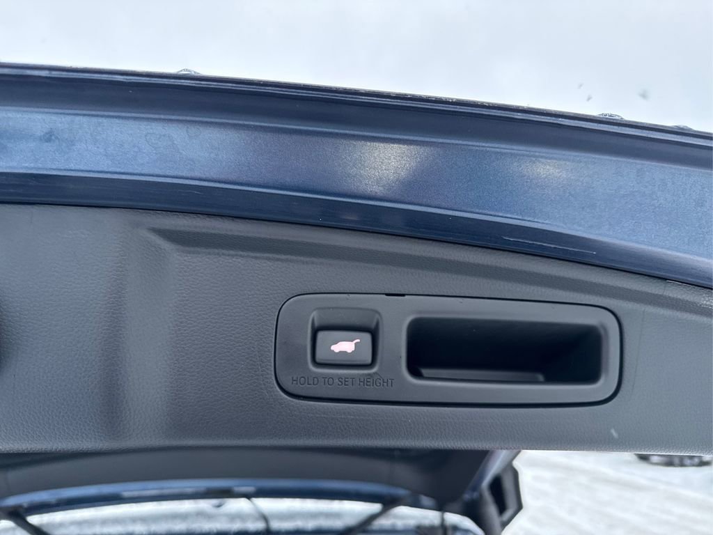 Used 2023 Honda CR-V EX-L image 25