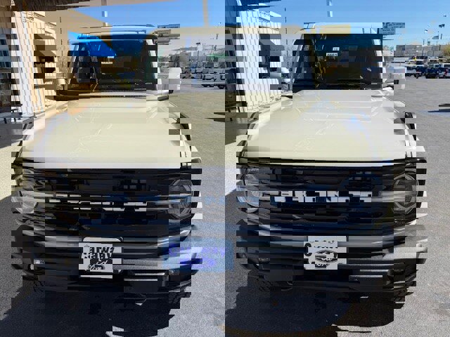 New 2025 Ford Bronco Outer Banks image 4