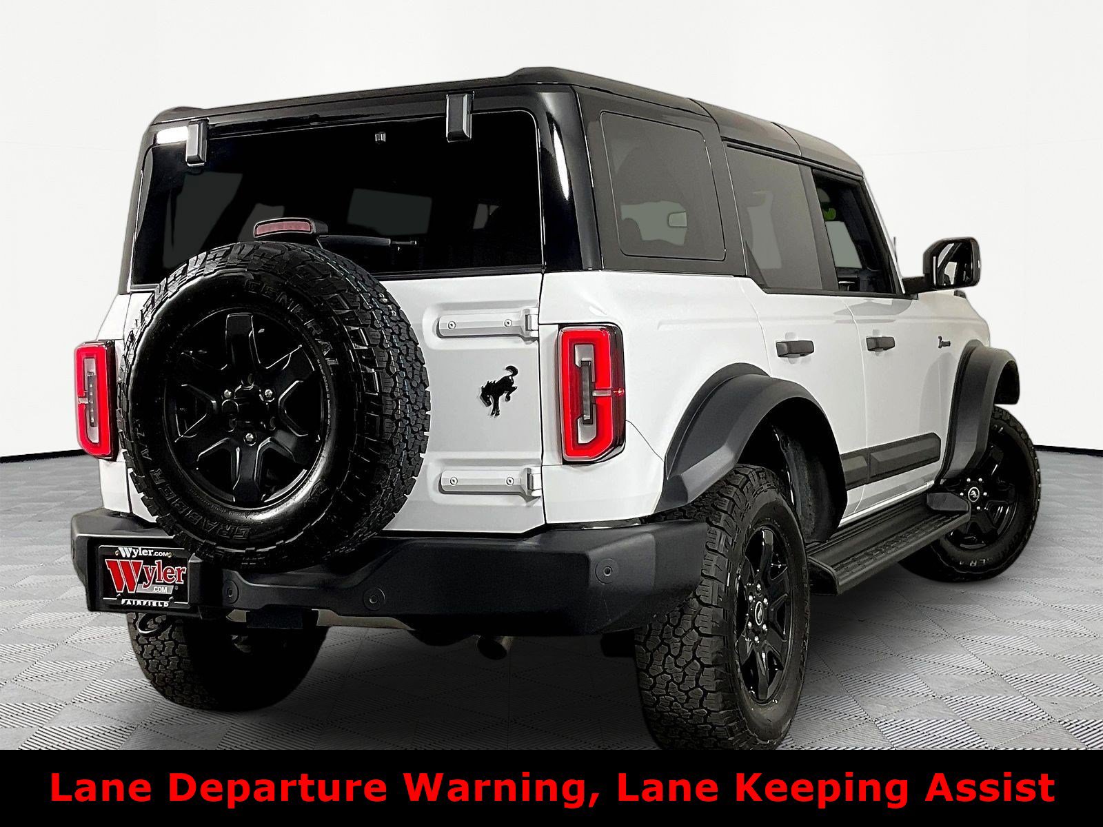 Used 2025 Ford Bronco Outer Banks AWD/4WD image 6
