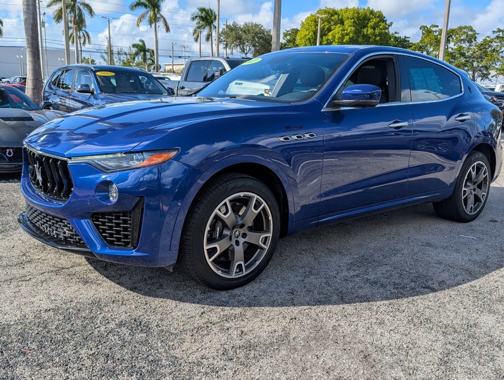 Used 2022 Maserati Levante Modena AWD/4WD image 3