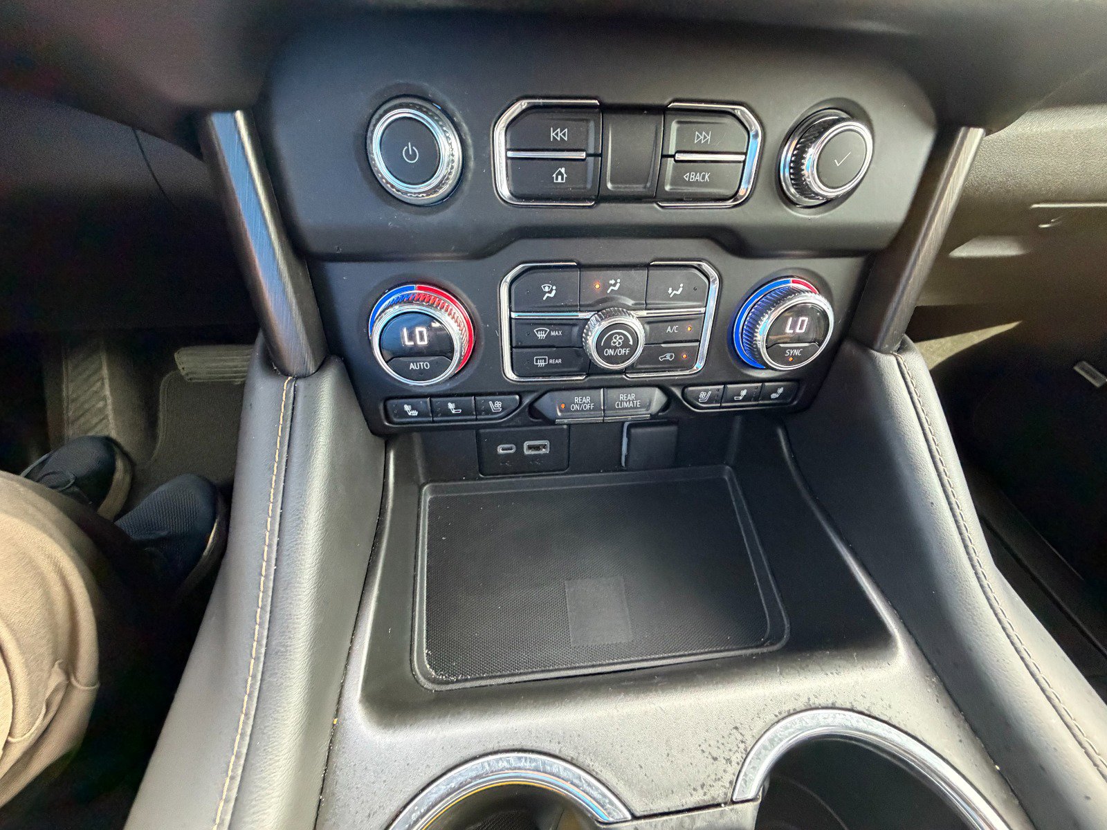 Certified 2023 GMC Yukon AT4 image 18