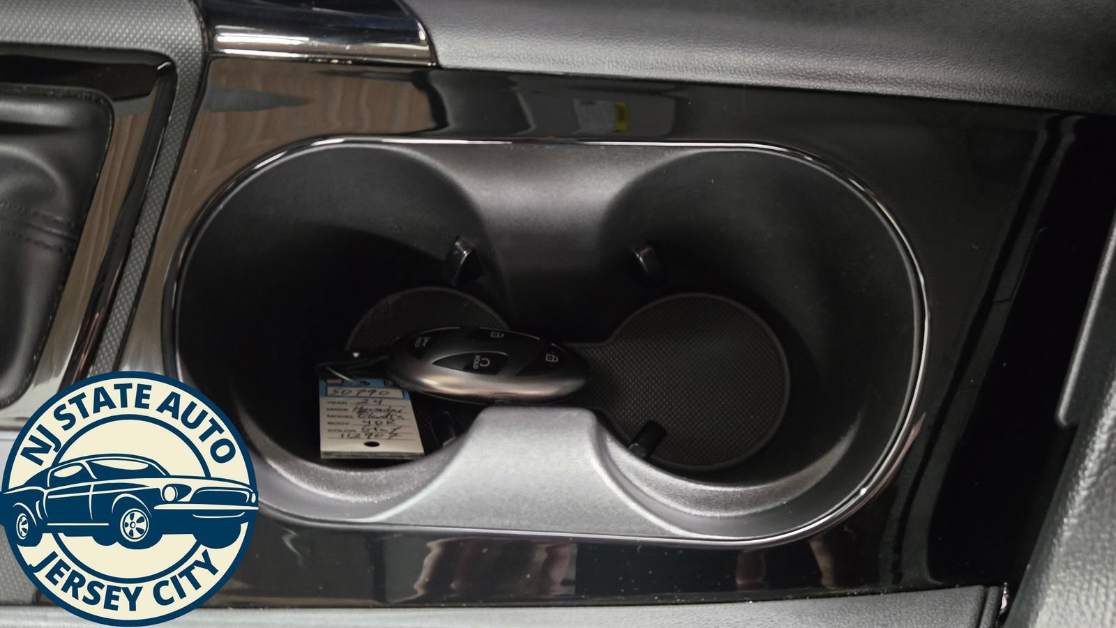 Used 2024 Hyundai Elantra Blue FWD image 19
