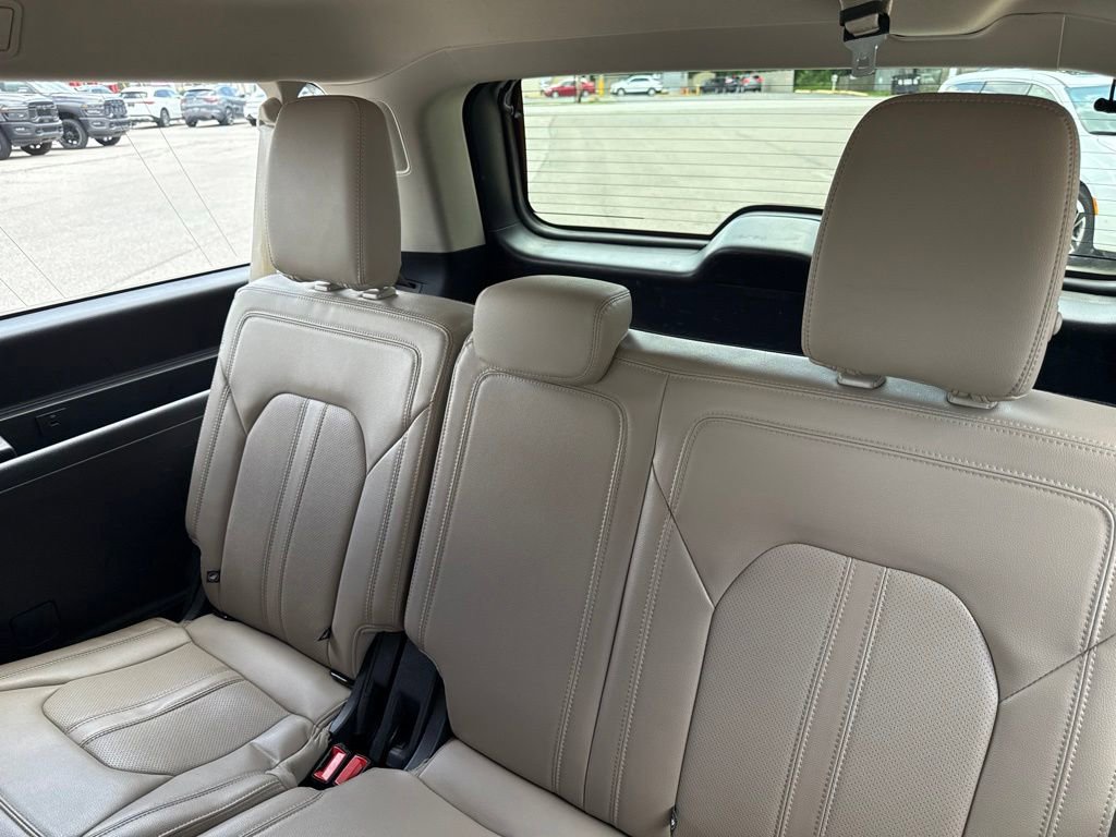 Used 2024 Ford Expedition Max Limited AWD/4WD image 31