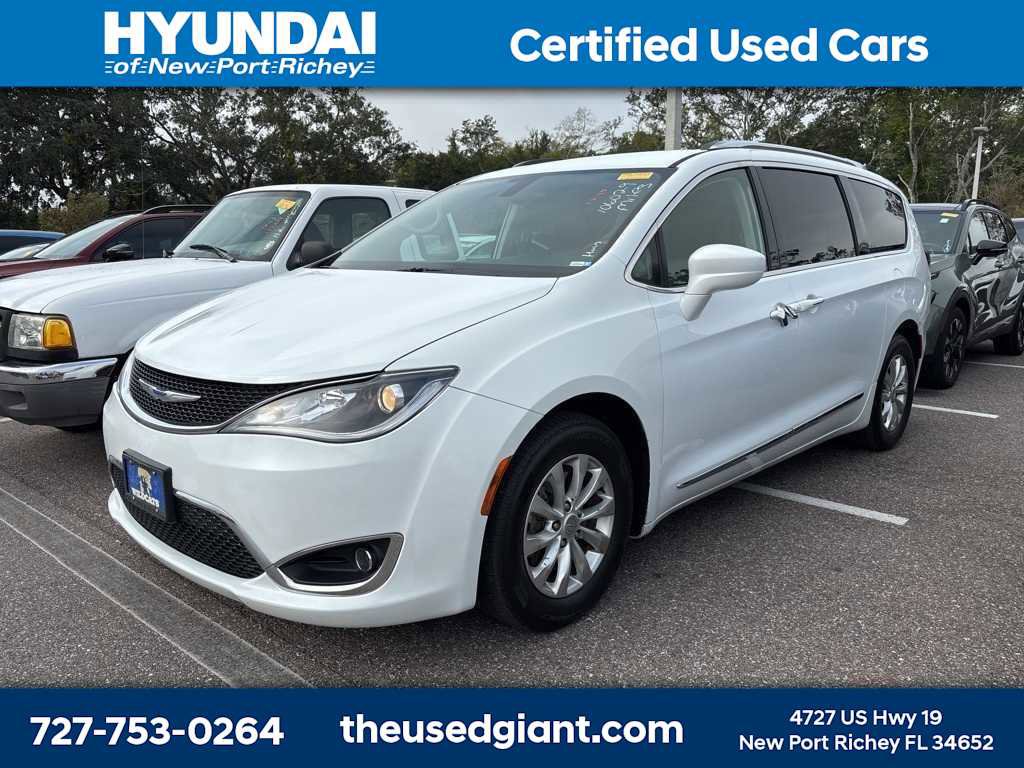 Used 2019 Chrysler Pacifica Touring-L