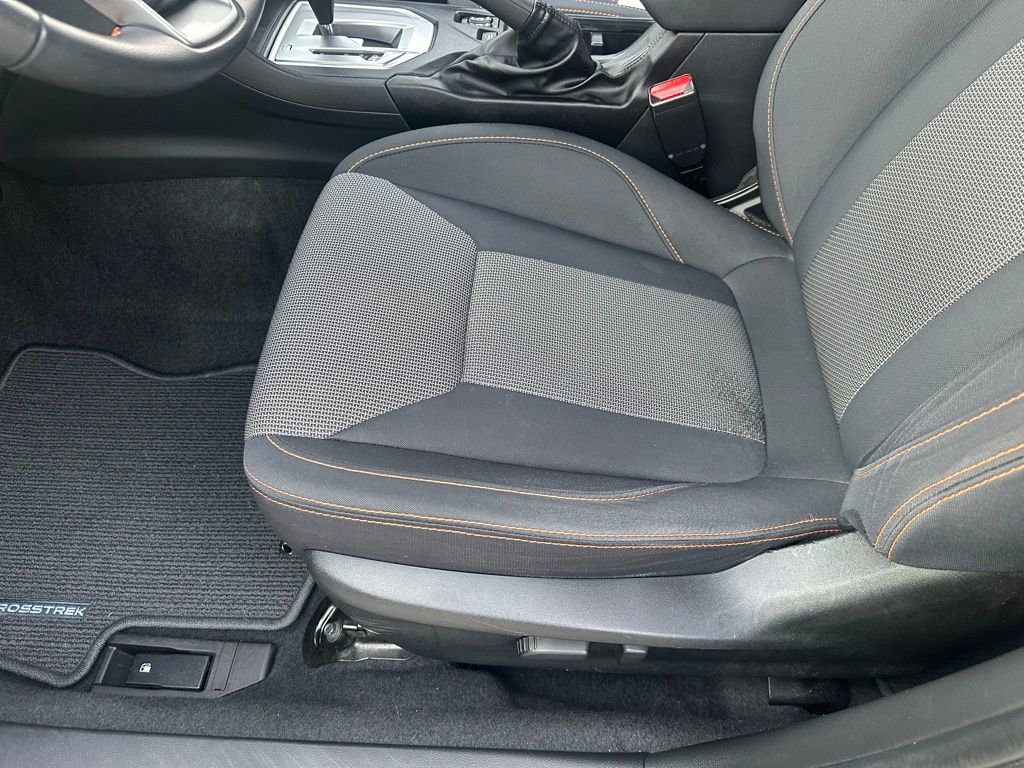 Used 2022 Subaru Crosstrek 2.0i Premium w/ Moonroof Package AWD/4WD image 24